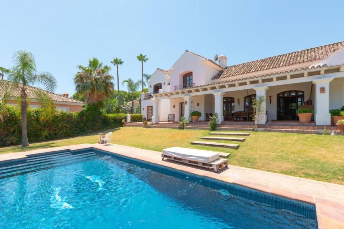Villa Casa Sol Encantadora Villa Con Piscina Marbella Exterior photo